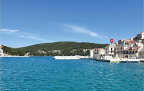 1 Bedroom Lovely Apartment In Pucisca